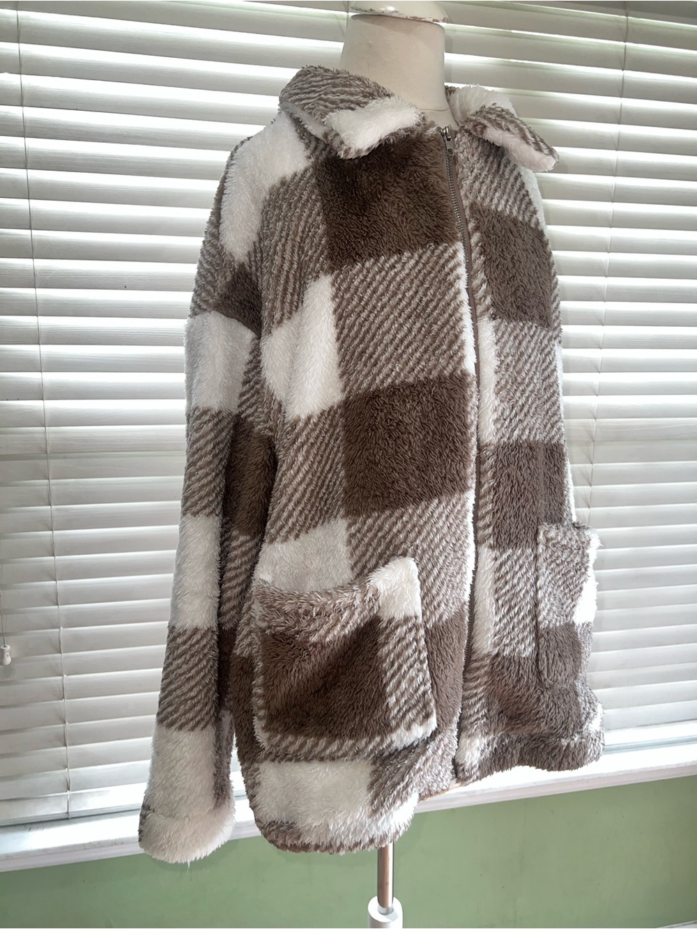 Woman’s XL Plaid Sherpa Full Zip Shacket